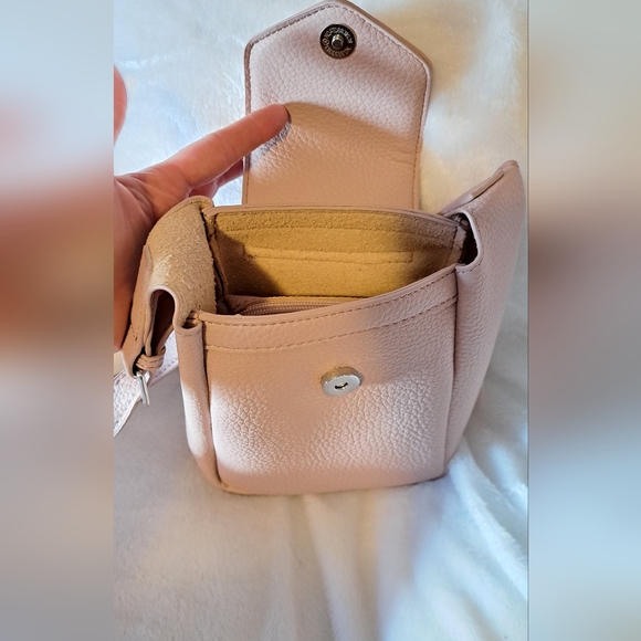 NWT PINK CONVERTIBLE CROSSBODY - Picture 3 of 13